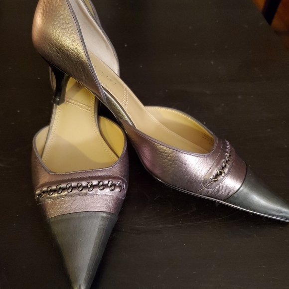 Tahari heels, 6.5M - Picture 2 of 4